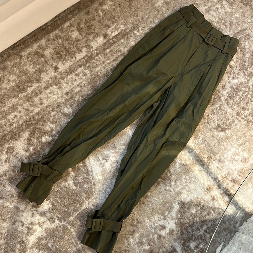 Paper bag pants military green
